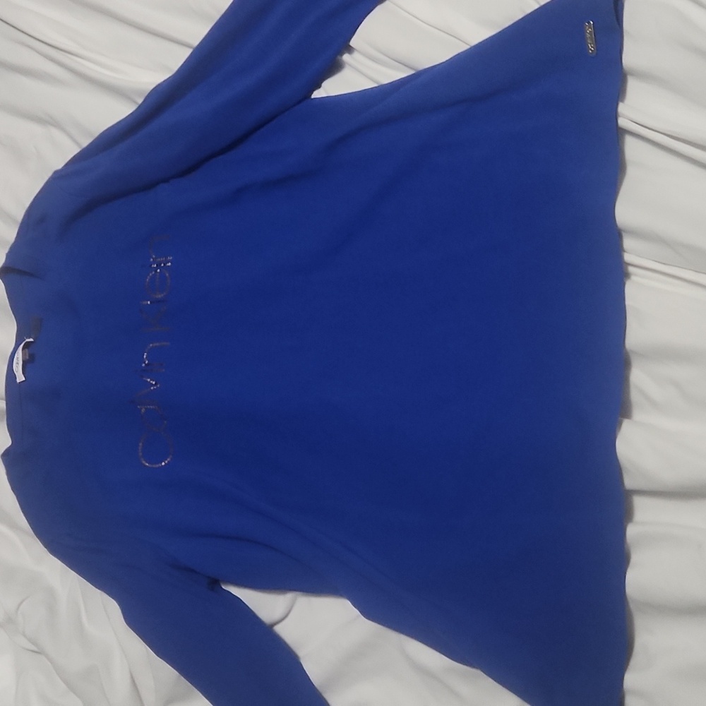 Long sleeve Calvin Klein tee